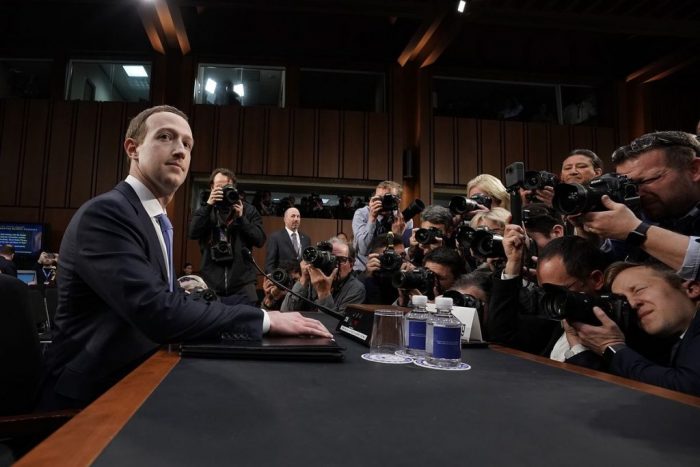 Jangankan Kamu, Data Pribadi Bos Facebook juga Dicuri Cambridge Analytica