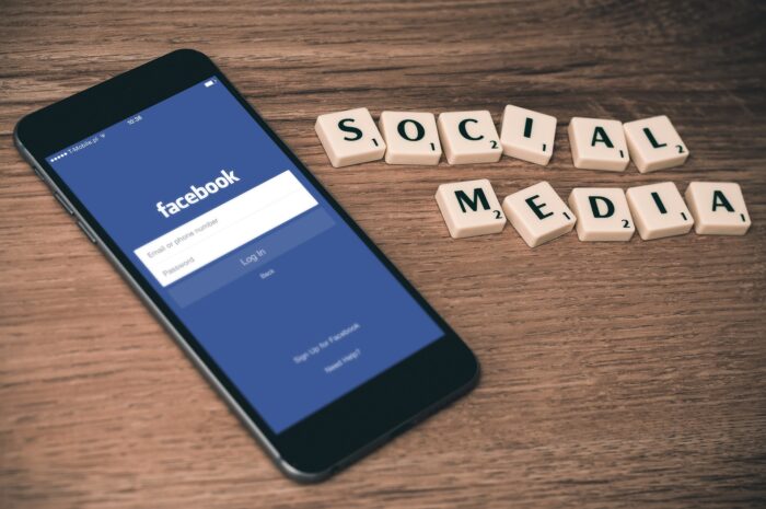 Strategi branding media sosial